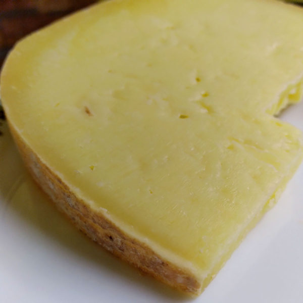 BerleBerg cheese, plated.
