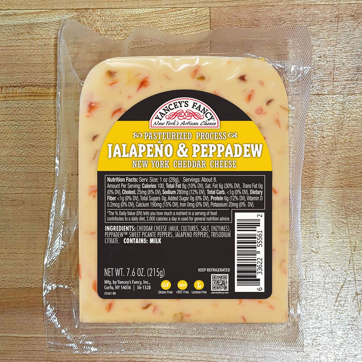 Jalapeño & Peppadew New York Cheddar Cheese (7.6 oz) - Yancey's Fancy